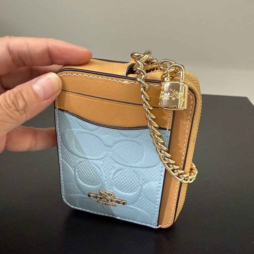 Coach Zip Card Case In Signature Leather With Charm CFA36 Gold/Light Blue - Picture 2 of 7